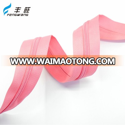 Factory wholesale cheap price zipper, coil long chain nylon zipper