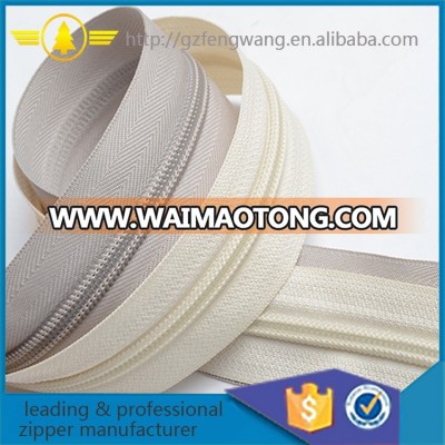 Reasonable price heavy duty lightweight nylon zipper coil zips in rolls